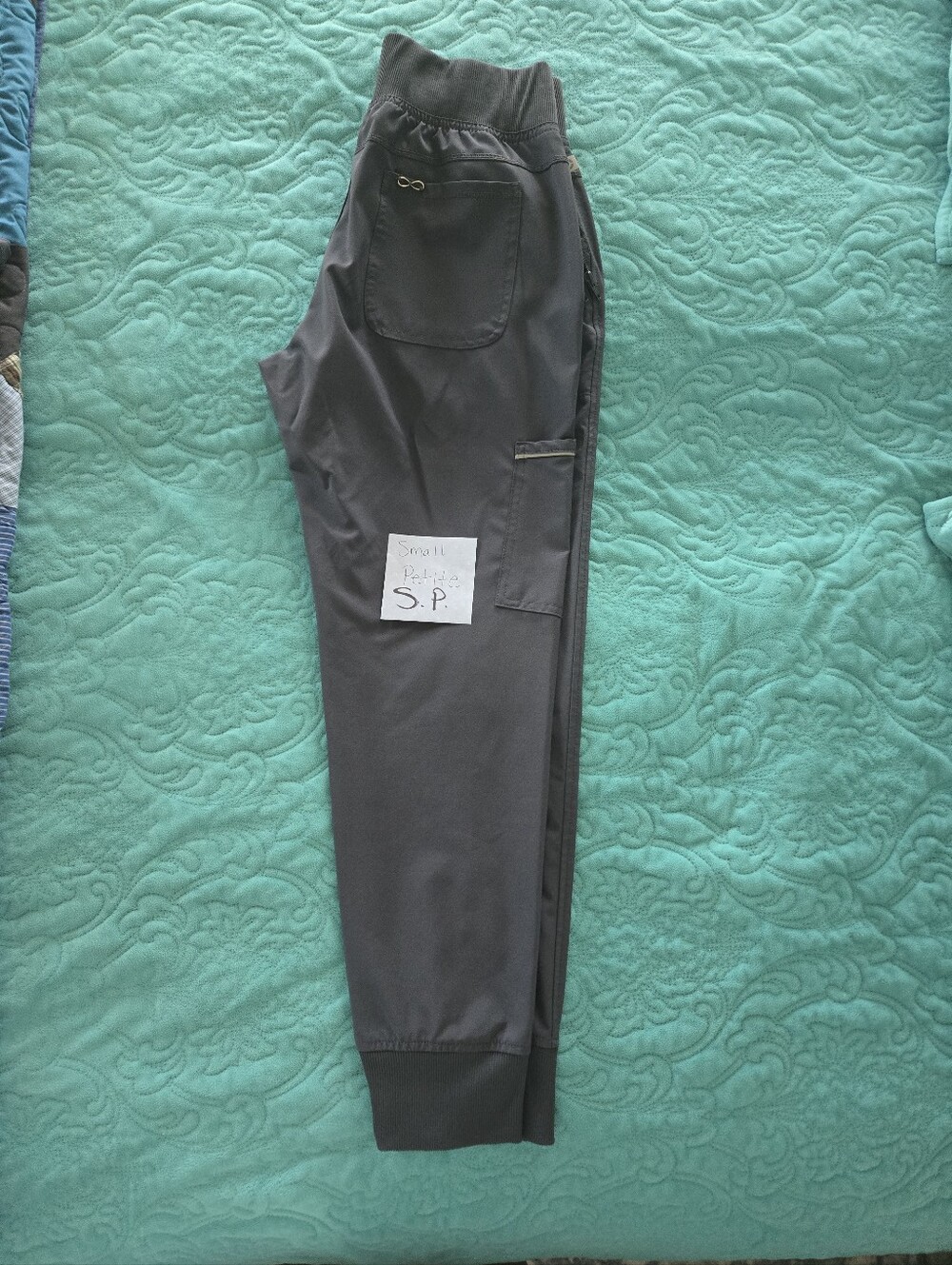 Cherokee Infinity Gray Scrub Set - Picture 4 of 4